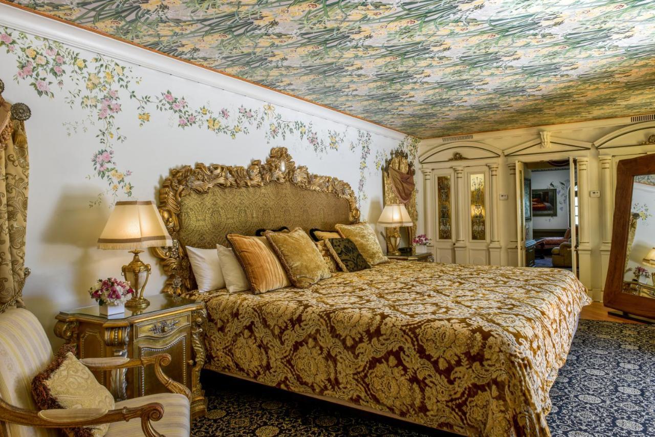 The Villa Casa Casuarina Miami Beach Bagian luar foto