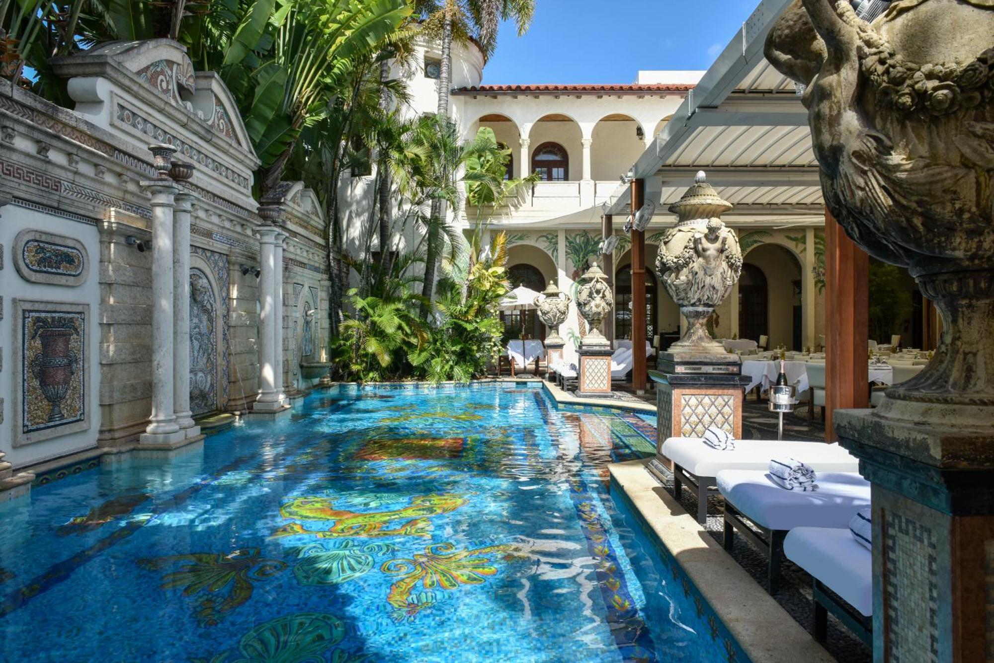 The Villa Casa Casuarina Miami Beach Bagian luar foto