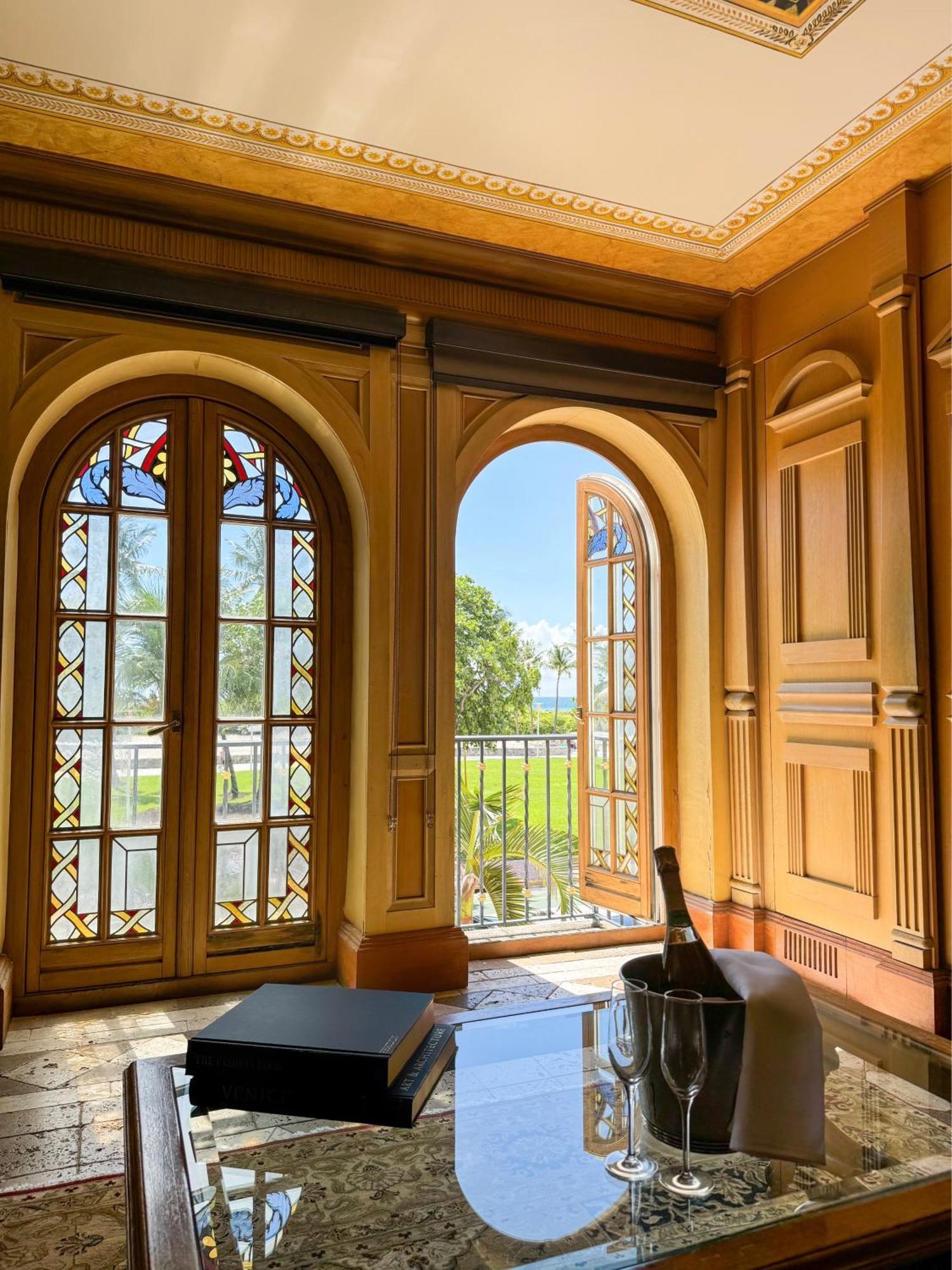 The Villa Casa Casuarina Miami Beach Bagian luar foto